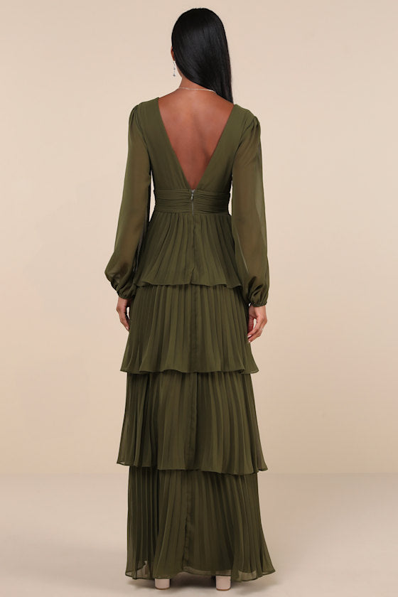 Graceful Finesse Black Pleated Long Sleeve Maxi Dress