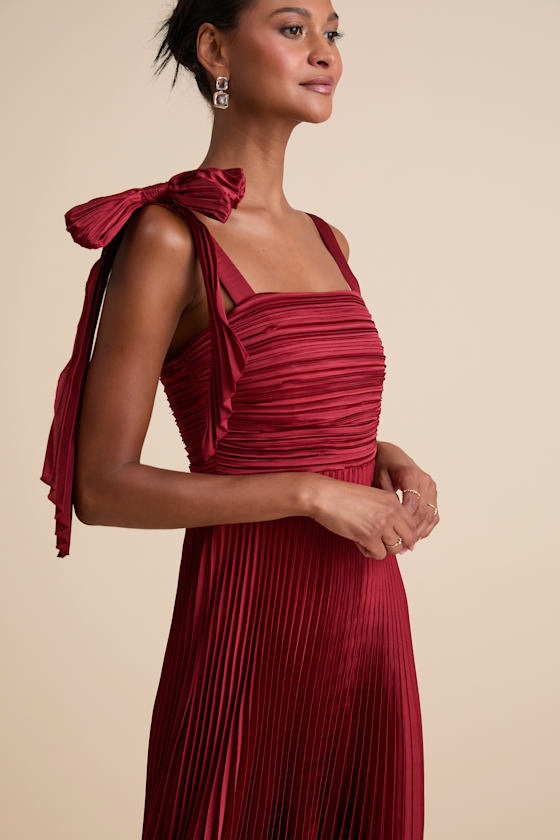 Gorgeous Purpose Royal Blue Pleated Sleeveless Bow Maxi Dress