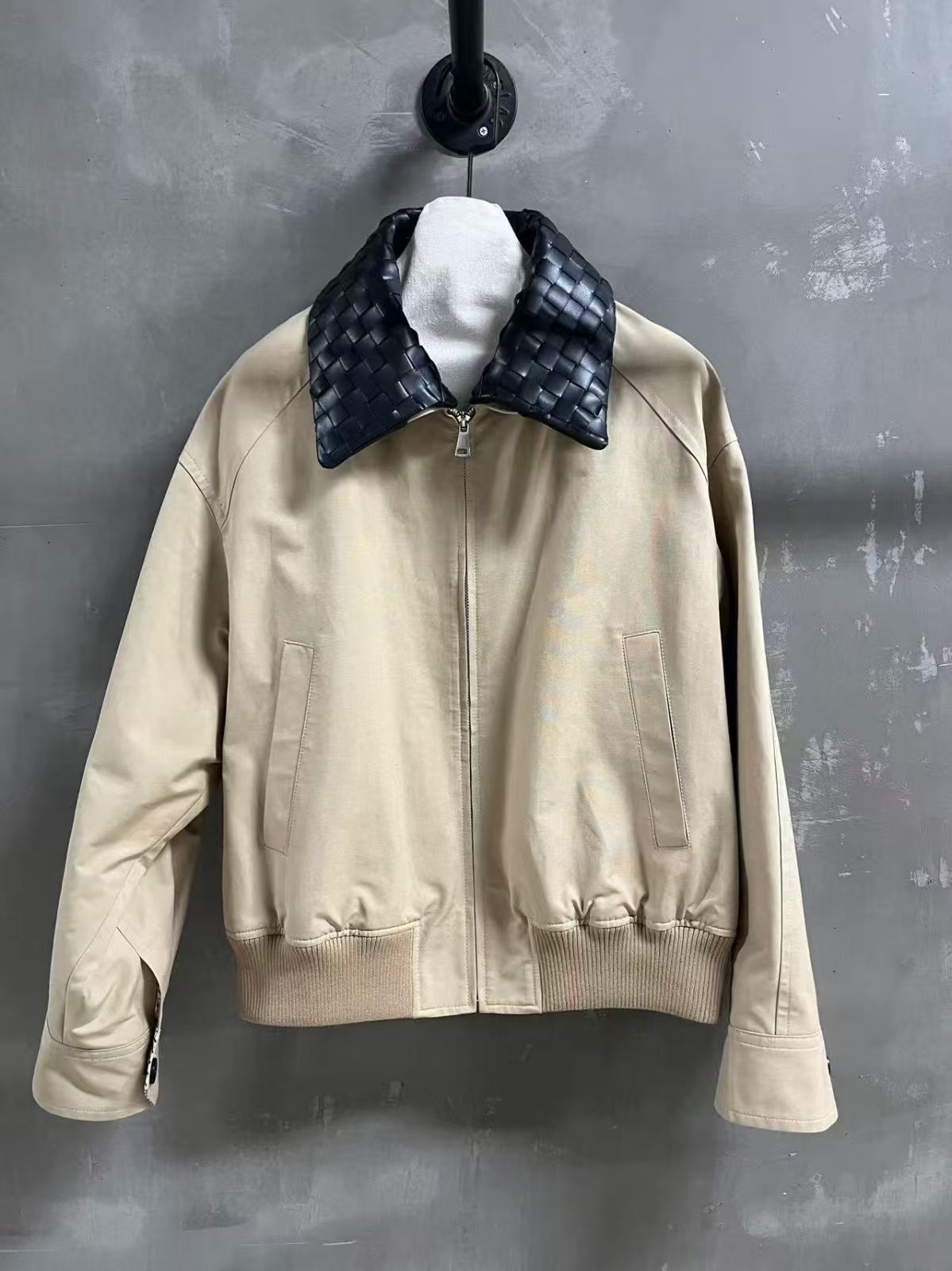 Premium Men's Woven Collar Bomber Jacket – Luxury Casual Style Outerwear
