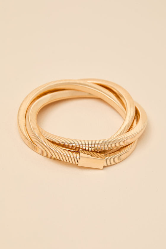 Davia Gold Coiled Interlocking Bracelet #Color_Gold