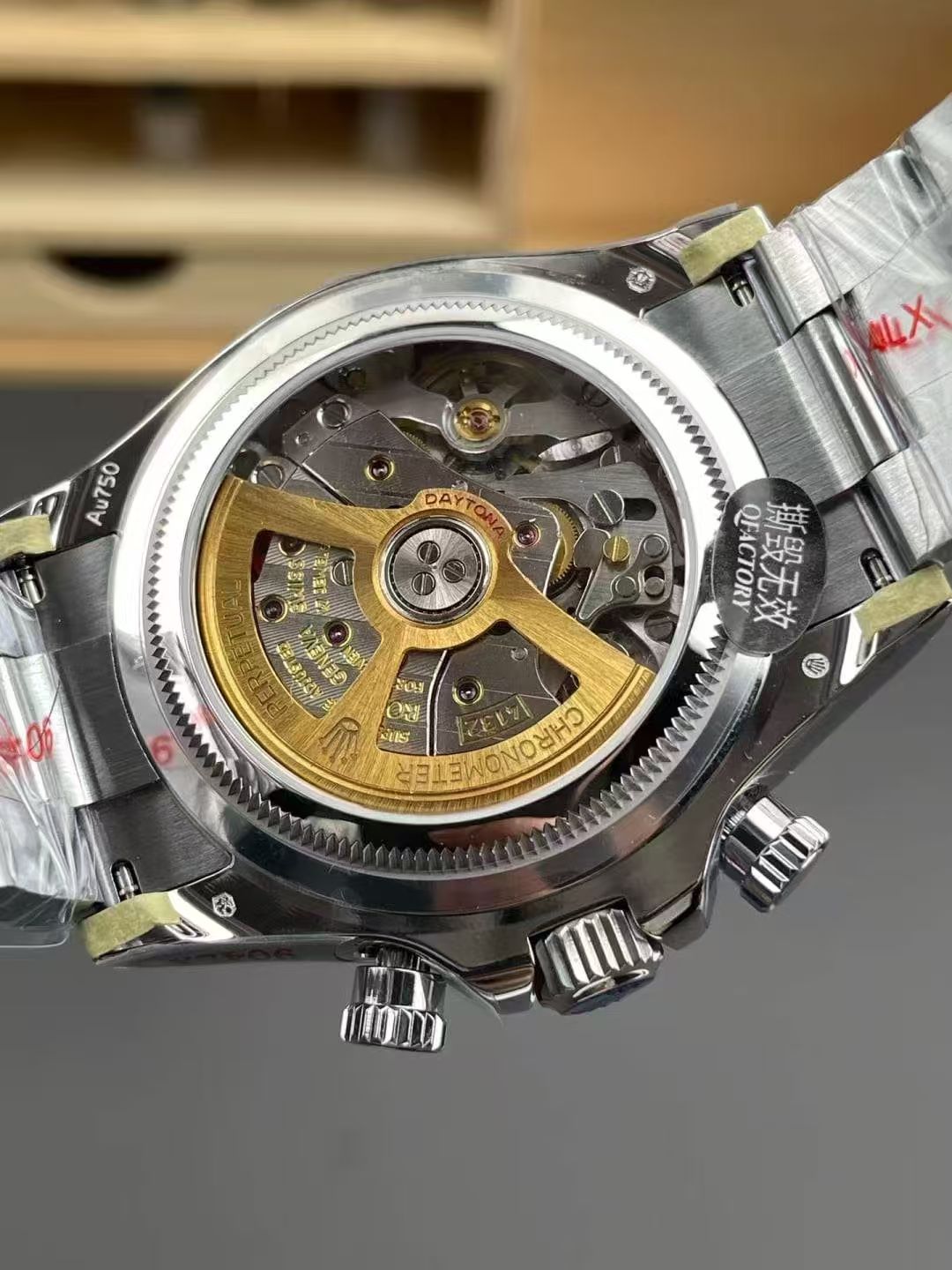 Le Mans 4132 mechanical watch