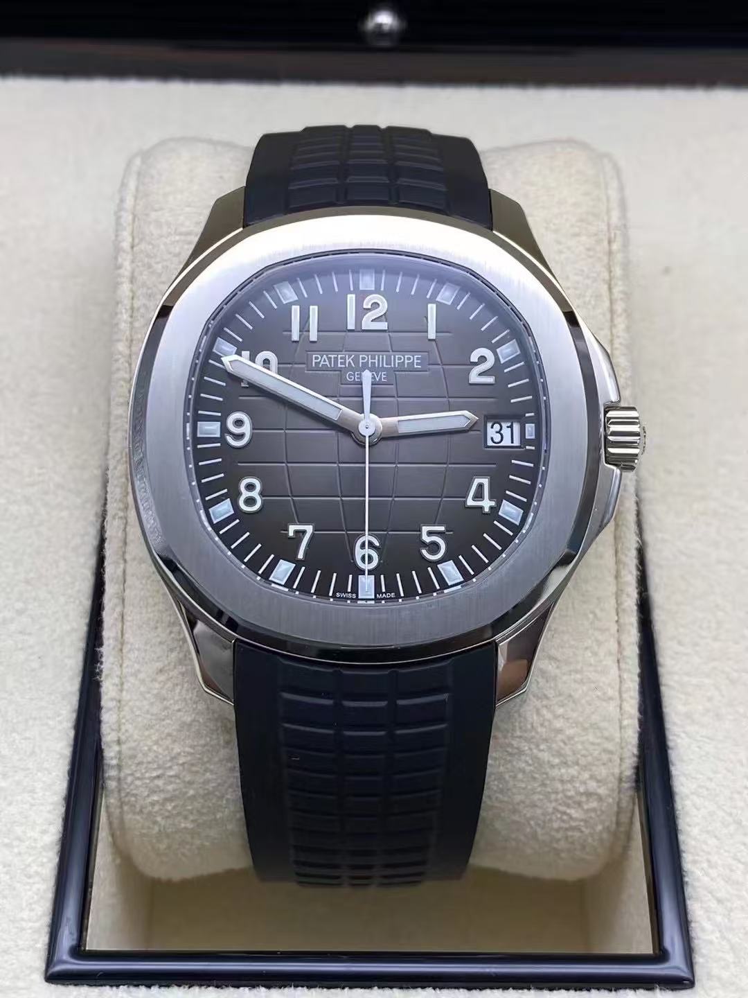 Rubber mechanical watch
