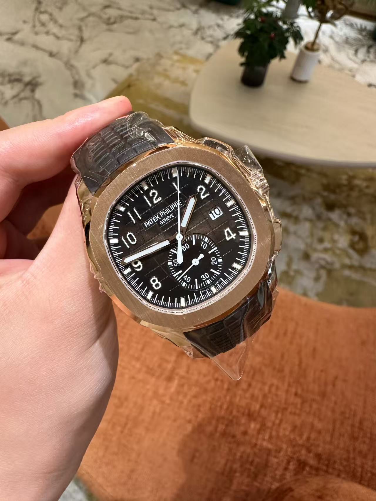 Rubber mechanical watch