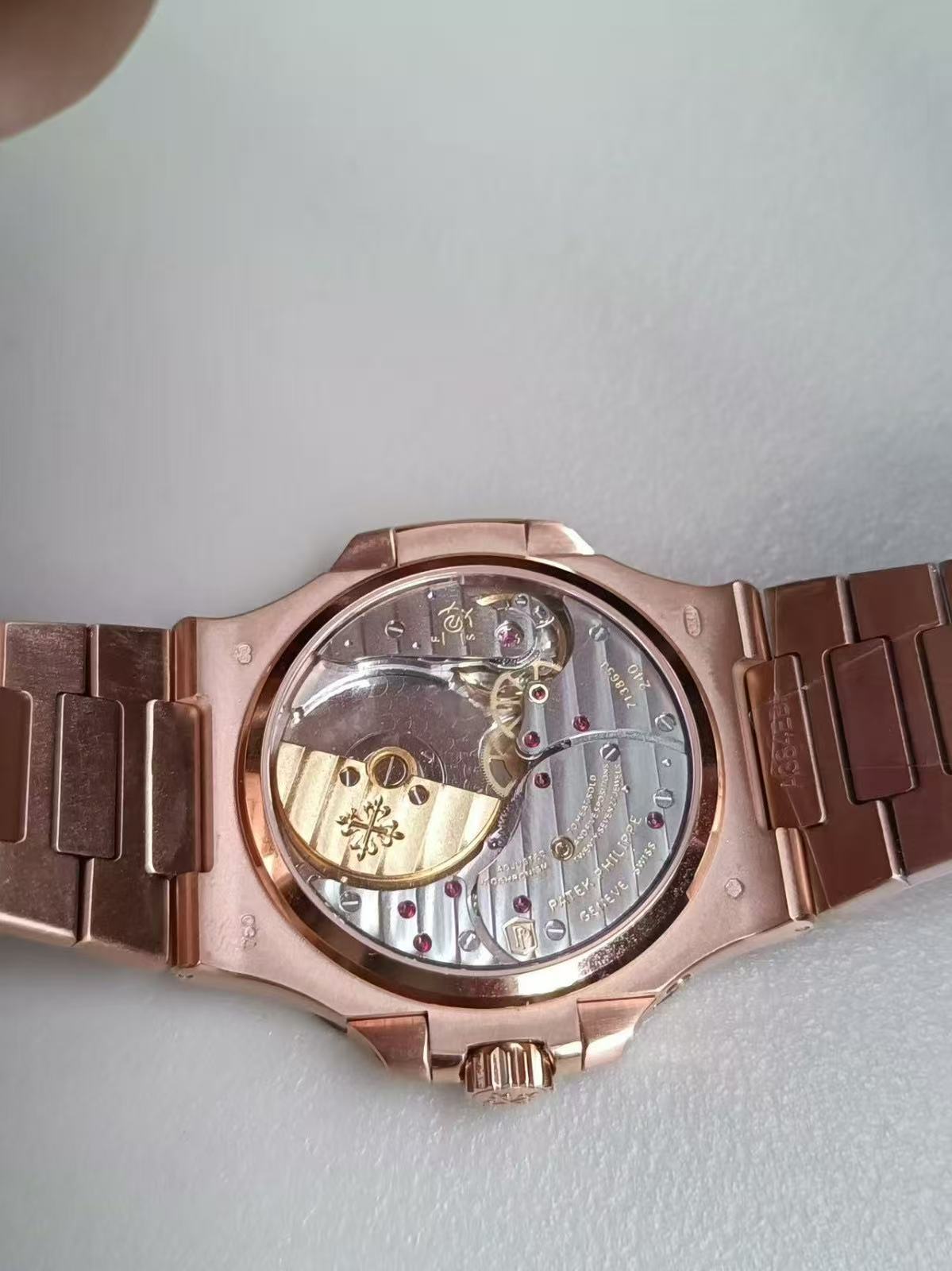 Rose Gold 5712