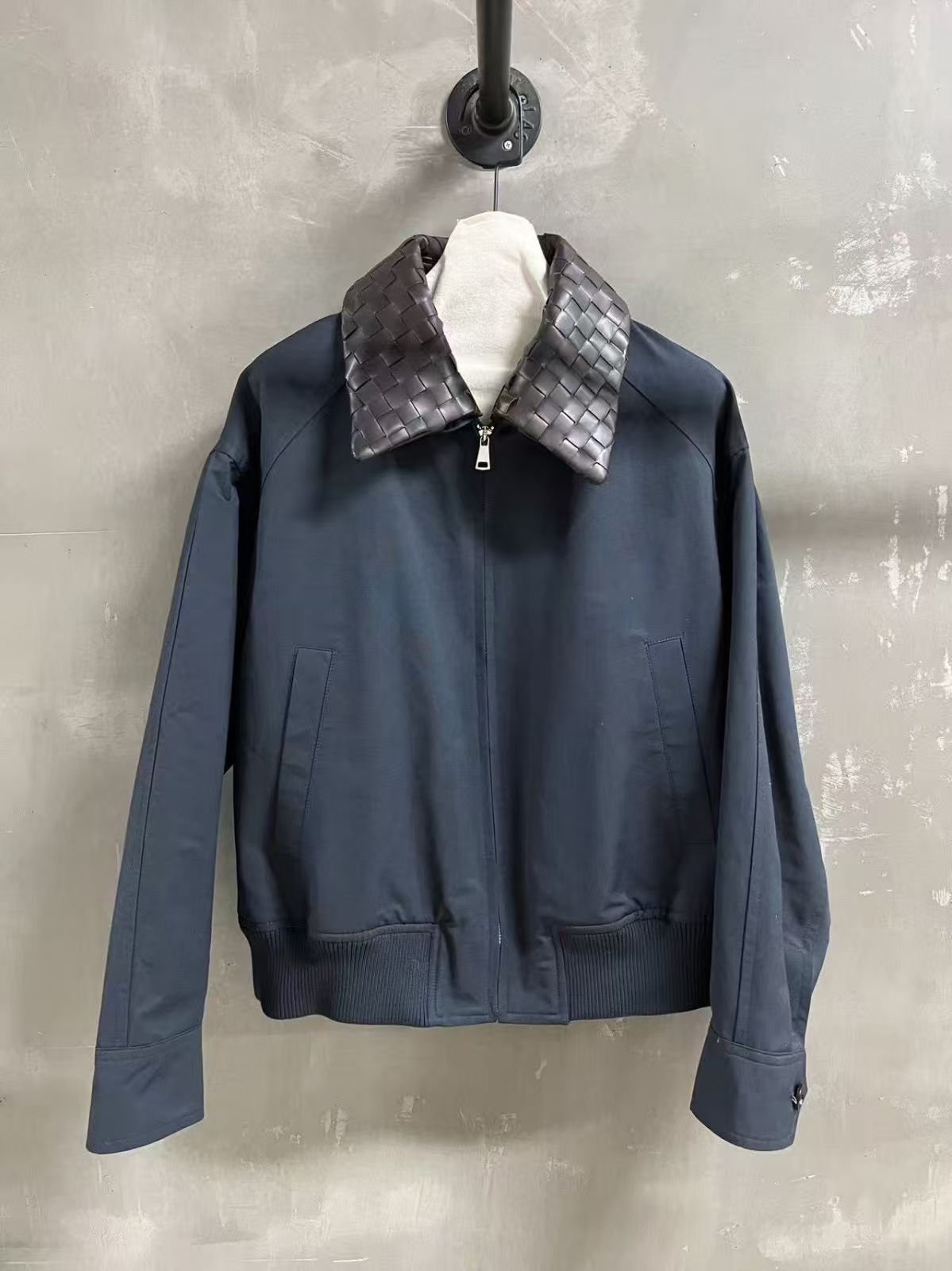 Premium Men's Woven Collar Bomber Jacket – Luxury Casual Style Outerwear